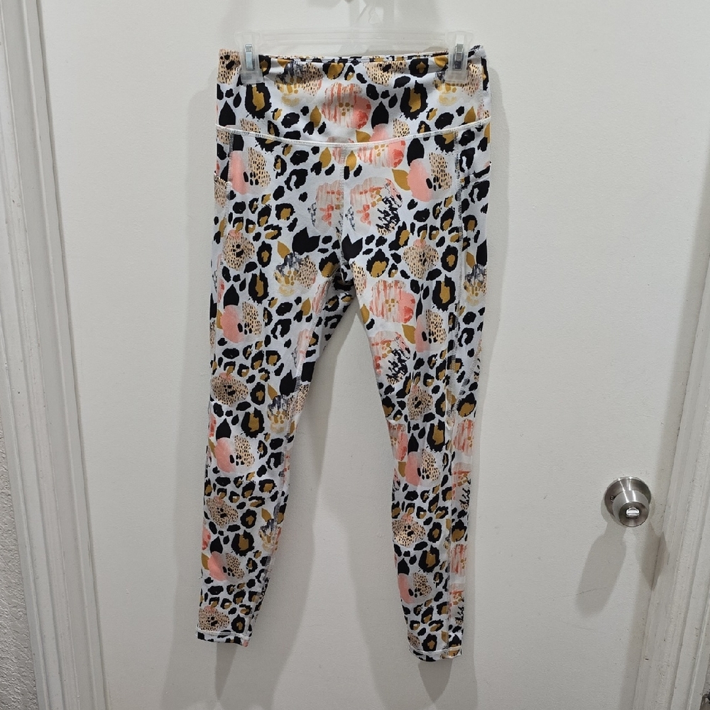 Curves Combat Boots Women's Floral And Leopard Print Leggings